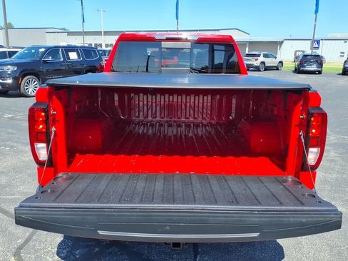 Used 2023 GMC Sierra 1500 Elevation w/ Preferred Package AWD/4WD image 13