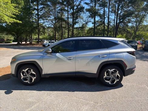 Used 2022 Hyundai Tucson Limited AWD/4WD image 2