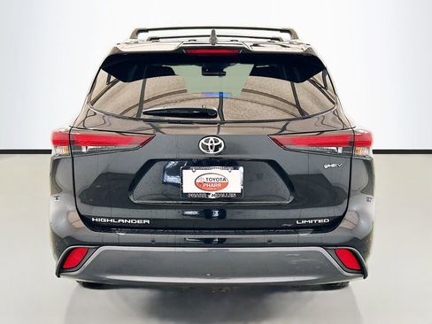 New 2026 Toyota Highlander Limited image 5