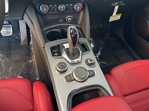 New 2026 Alfa Romeo Stelvio Sprint w/ Convenience Package AWD/4WD image 12