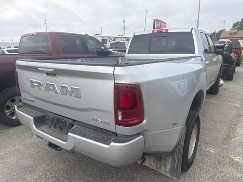 Used 2026 RAM 3500 Laramie AWD/4WD image 4