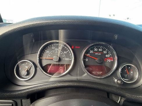 Used 2015 Jeep Wrangler Rubicon image 12