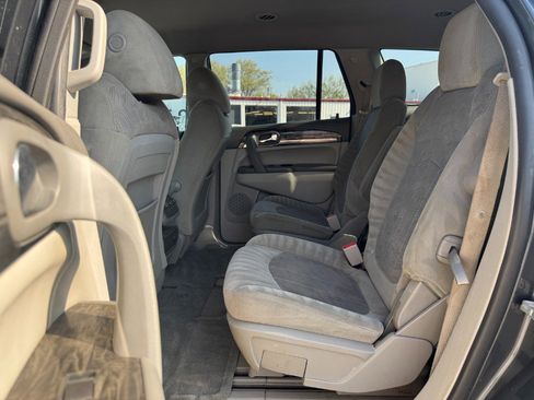 Used 2013 Buick Enclave Convenience FWD image 16