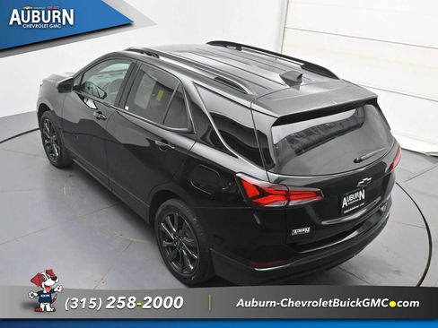 Used 2023 Chevrolet Equinox RS AWD/4WD image 30