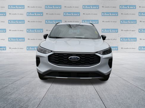 New 2026 Ford Escape ST-Line w/ Cold Weather Package AWD/4WD image 9
