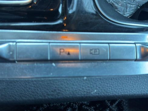 Used 2024 Kia Carnival SX FWD image 36