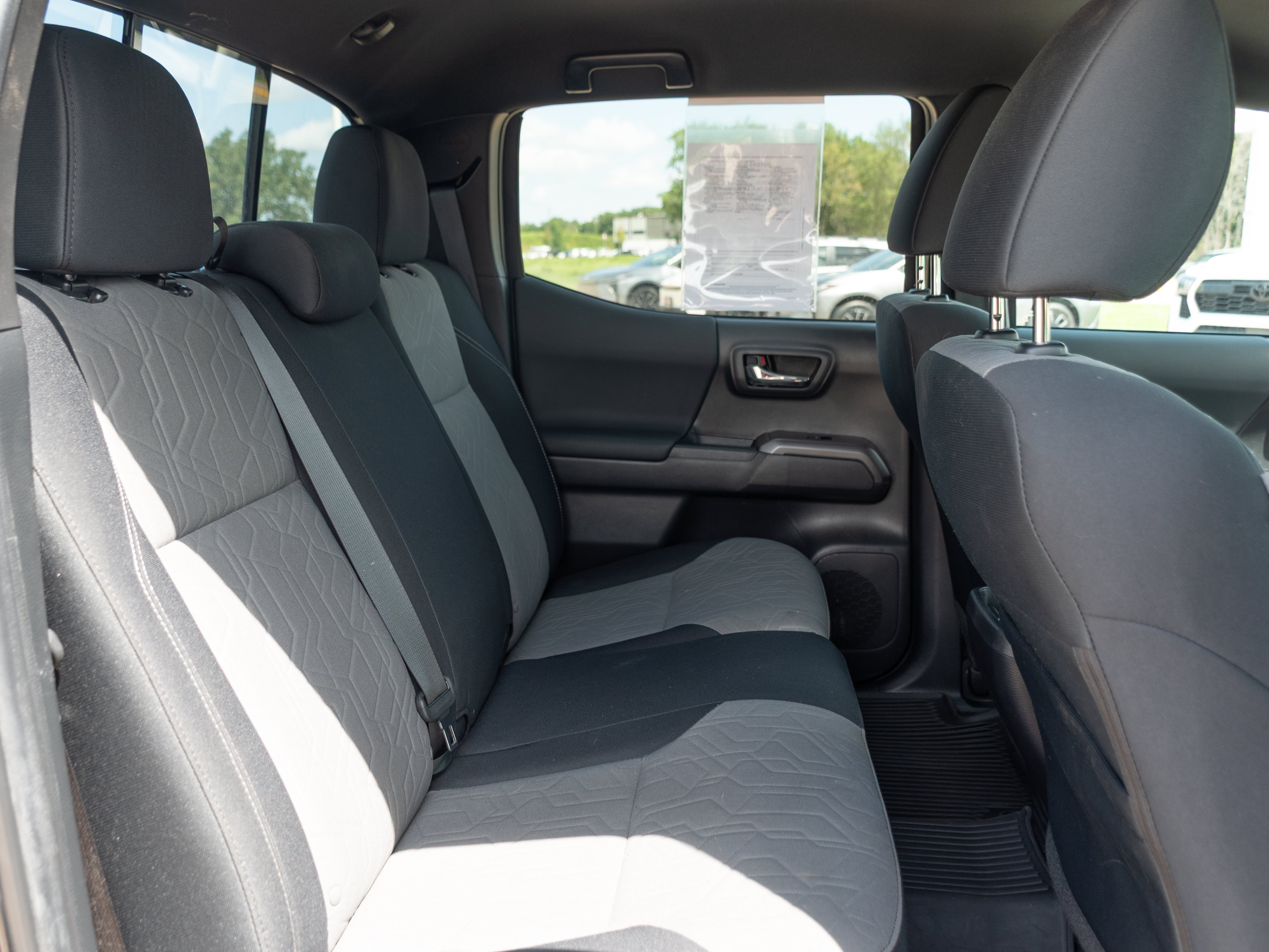Used 2022 Toyota Tacoma TRD Sport AWD/4WD image 22
