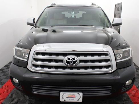 Used 2011 Toyota Sequoia Limited image 3