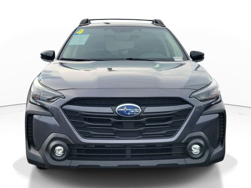 Used 2024 Subaru Outback Premium AWD/4WD image 2