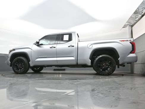 Used 2022 Toyota Tundra Limited w/ TRD Off-Road Package AWD/4WD image 30