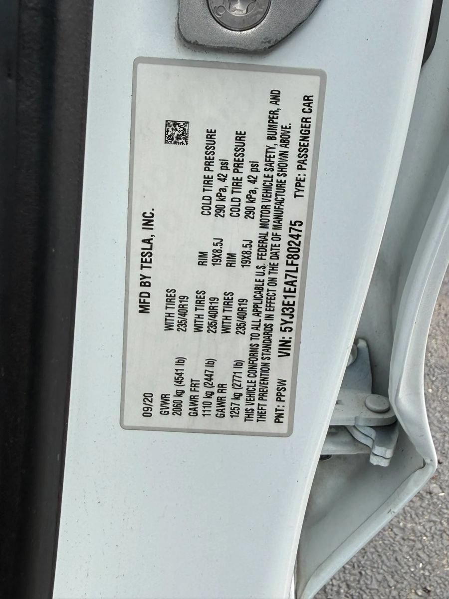 Used 2020 Tesla Model 3 Standard Range RWD image 23