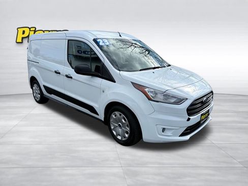 Used 2023 Ford Transit Connect XLT image 7