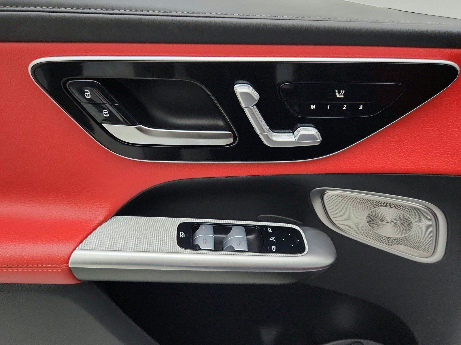 Certified 2023 Mercedes-Benz GLC 300 4MATIC image 25