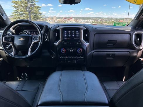 Used 2023 Chevrolet Silverado 3500 High Country w/ LPO, Hitch Package AWD/4WD image 6
