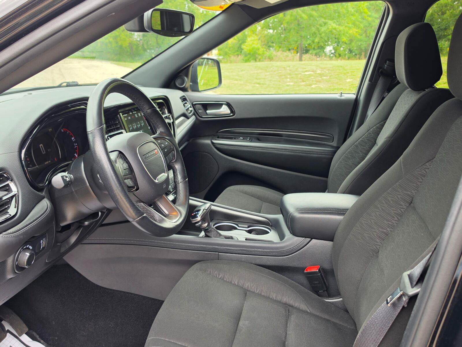 Used 2023 Dodge Durango SXT AWD/4WD image 9