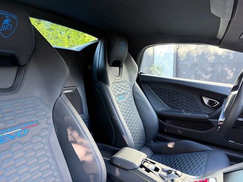 Used 2023 Lamborghini Huracan EVO RWD image 39