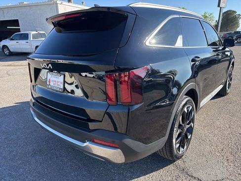 Used 2025 Kia Sorento EX w/ Panoramic Sunroof Package FWD image 7