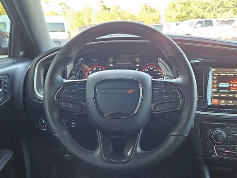 Used 2022 Dodge Charger R/T w/ Plus Group RWD image 16