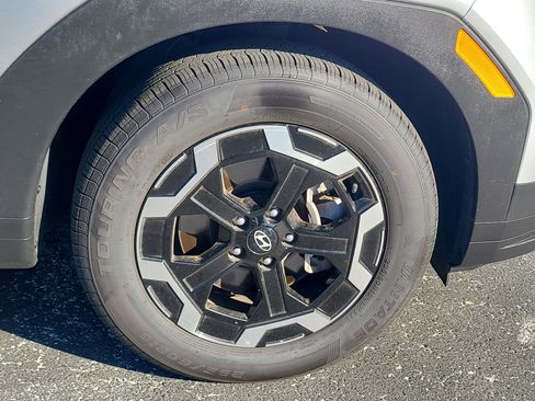 Used 2025 Hyundai Santa Fe SEL image 10