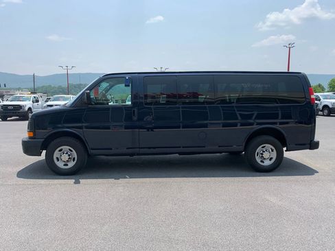 Used 2012 Chevrolet Express 3500 LS image 5