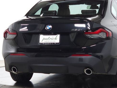 Used 2023 BMW 230i Coupe w/ Premium Package RWD image 11