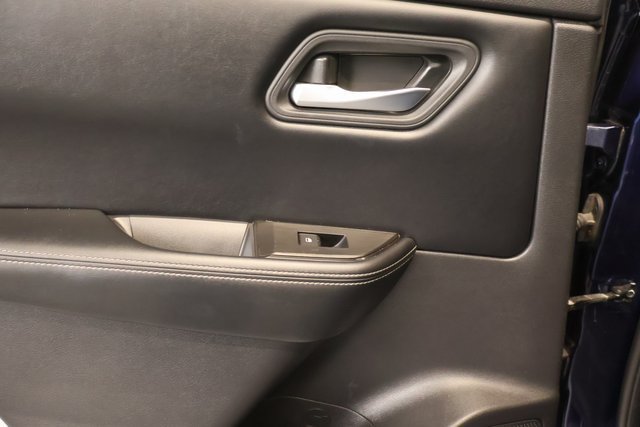 Certified 2025 Nissan Rogue SV AWD/4WD image 28
