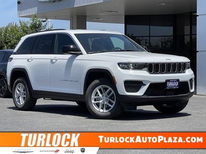 New 2026 Jeep Grand Cherokee Laredo