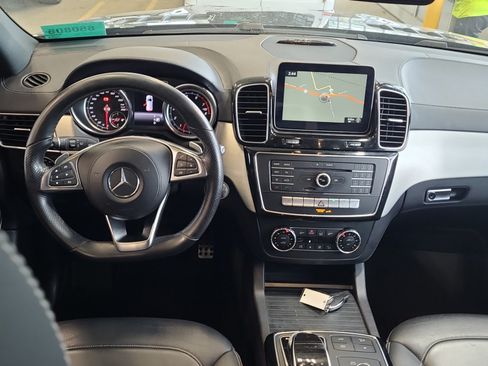 Used 2018 Mercedes-Benz GLS 550 4MATIC image 9