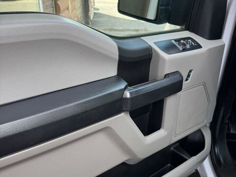 Used 2017 Ford F150 XL w/ Equipment Group 101A Mid AWD/4WD image 6