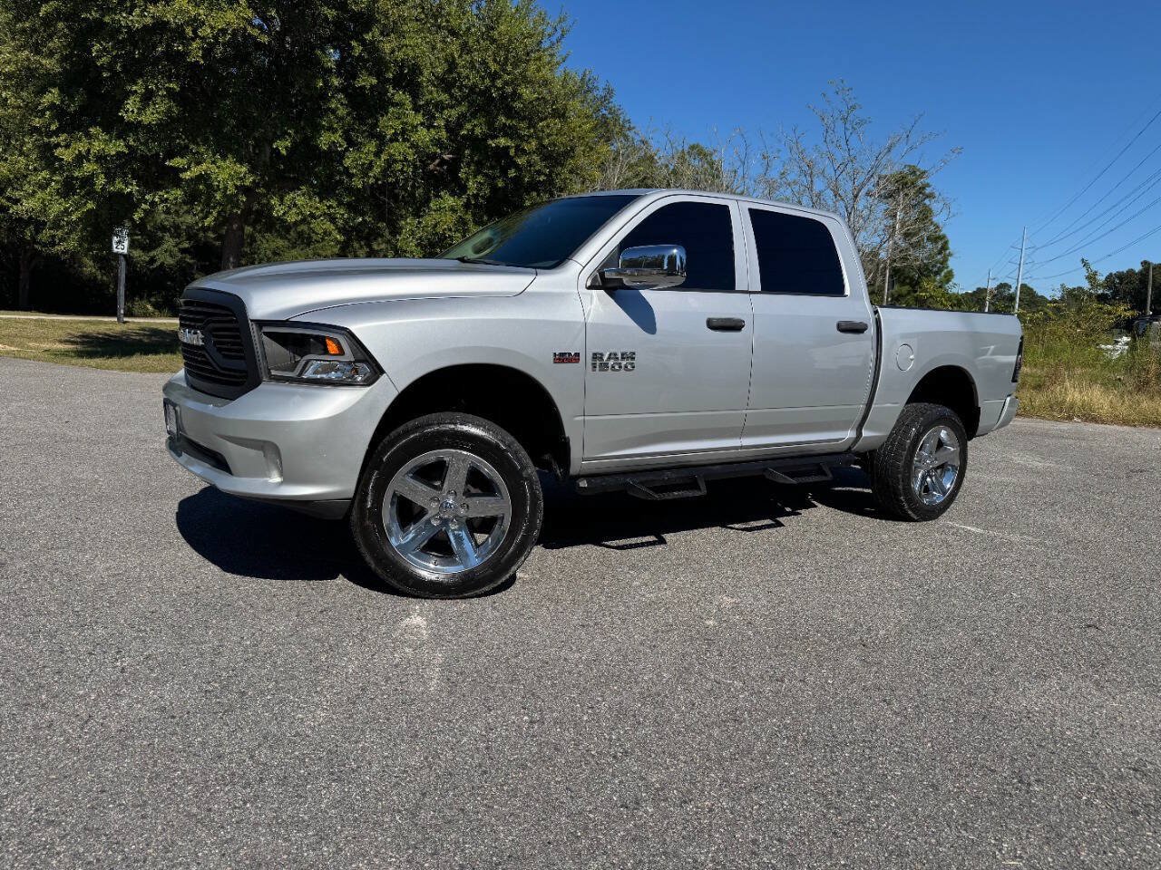 Used 2016 RAM 1500 Express w/ Popular Equipment Group AWD/4WD image 28