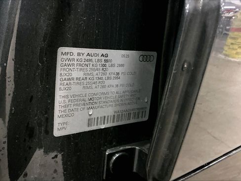 Used 2025 Audi Q5 Premium Plus w/ Premium Plus image 36