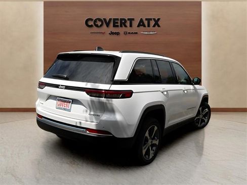 New 2025 Jeep Grand Cherokee Limited w/ Luxury Tech Group II image 5