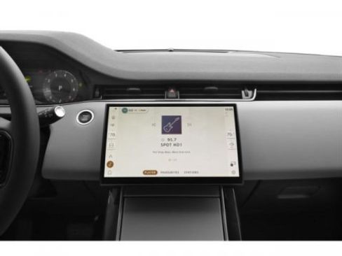 New 2026 Land Rover Range Rover Evoque Dynamic SE image 10