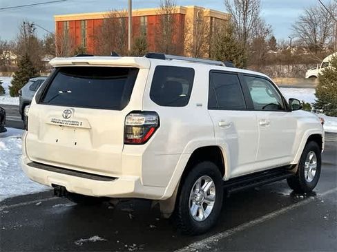 Used 2021 Toyota 4Runner SR5 Premium image 34