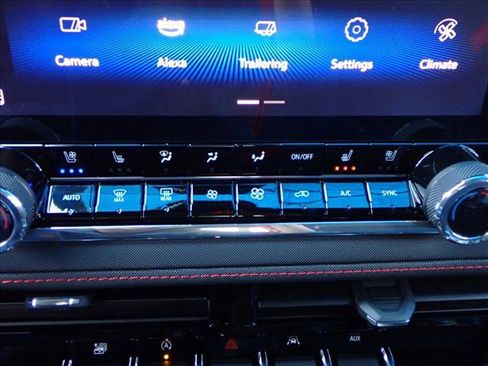 New 2025 Chevrolet Colorado Z71 w/ Technology Package image 17