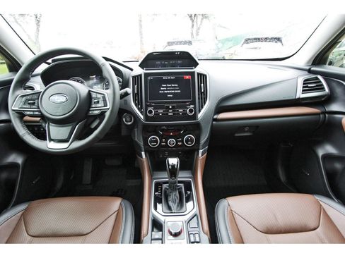 Certified 2023 Subaru Forester Touring AWD/4WD image 9
