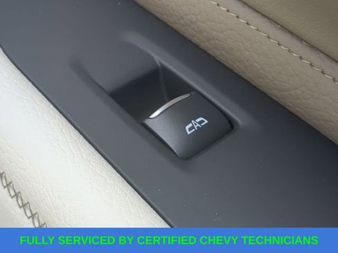 Used 2024 GMC Yukon XL Denali w/ Advanced Technology Package image 49