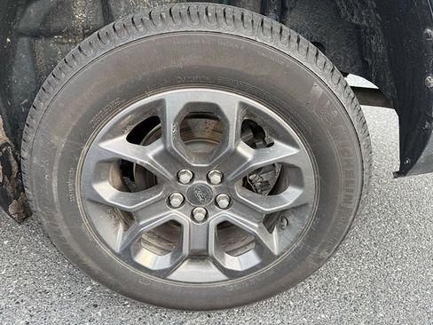 Used 2023 Ford Maverick XLT image 12