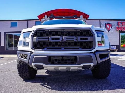 Used 2019 Ford F150 Raptor w/ Equipment Group 802A Luxury AWD/4WD image 36