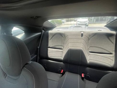 Used 2010 Chevrolet Camaro LT RWD image 7