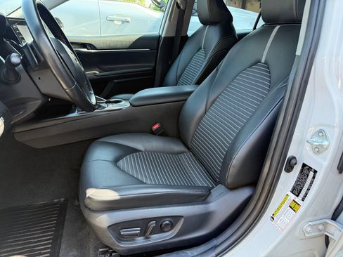 Used 2023 Toyota Camry SE FWD image 12
