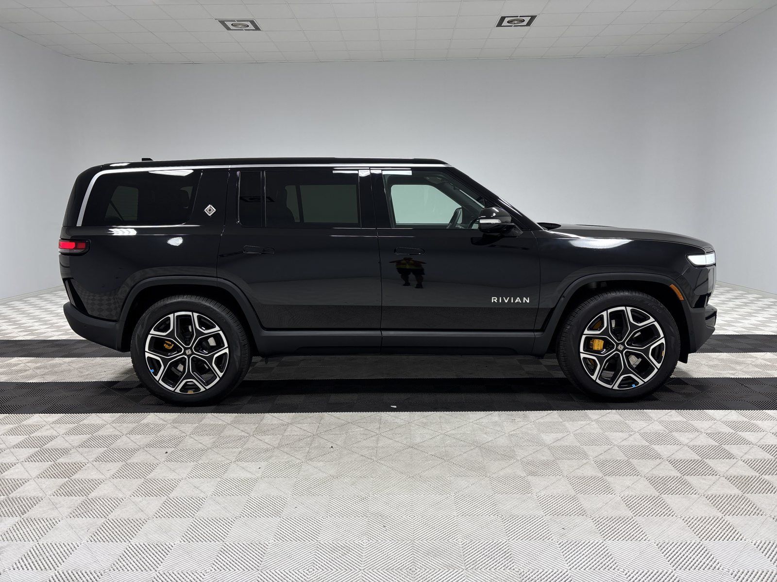 Used 2023 Rivian R1S Adventure Quad AWD/4WD image 6