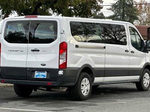 Used 2022 Ford Transit 350 XLT image 3