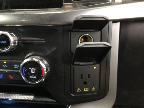 Used 2021 Ford F150 Lariat w/ Equipment Group 502A High image 26