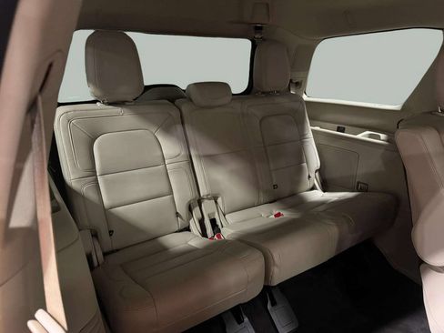 Certified 2021 Lincoln Navigator Reserve AWD/4WD image 27