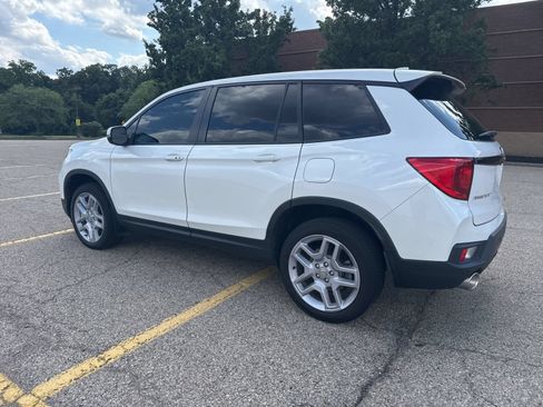 Used 2025 Honda Passport EX-L image 35