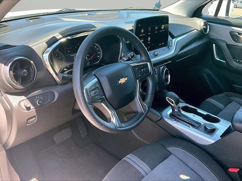 Used 2025 Chevrolet Blazer LT AWD/4WD image 13
