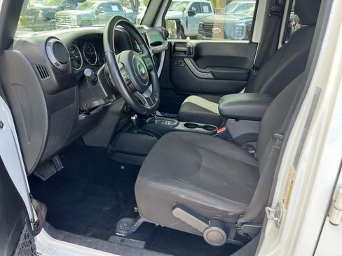 Used 2017 Jeep Wrangler Unlimited Sport w/ Quick Order Package 24S AWD/4WD image 27