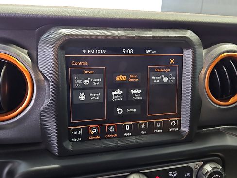 Used 2021 Jeep Gladiator Mojave AWD/4WD image 17