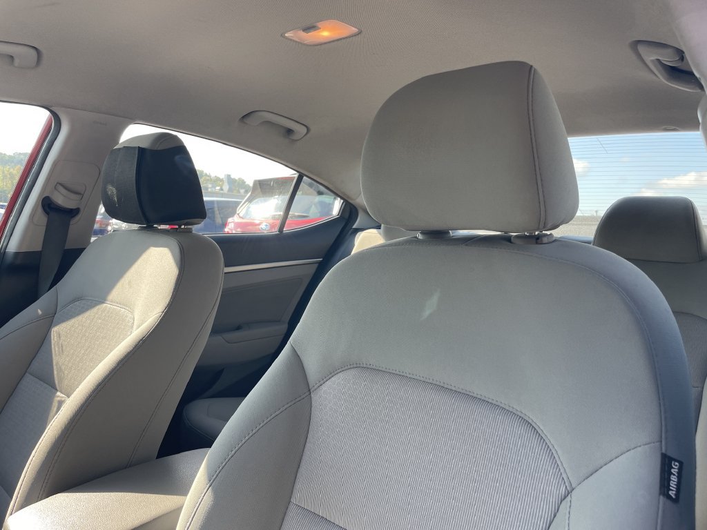 Used 2017 Hyundai Elantra SE FWD image 11